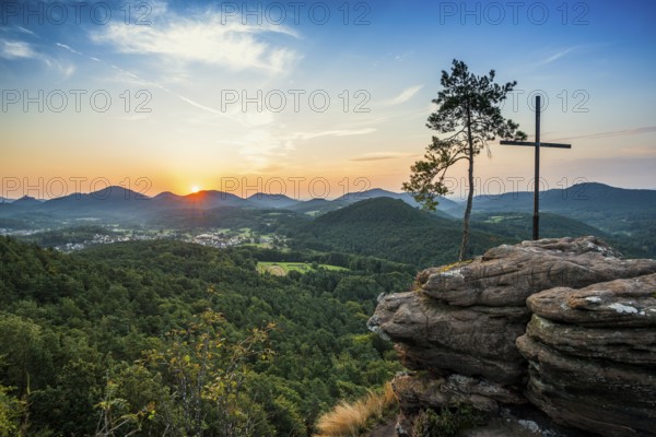 Sandstone rock with pine tree and summit cross, Rötzenfelsen, sunrise, Gossersweiler-Stein,