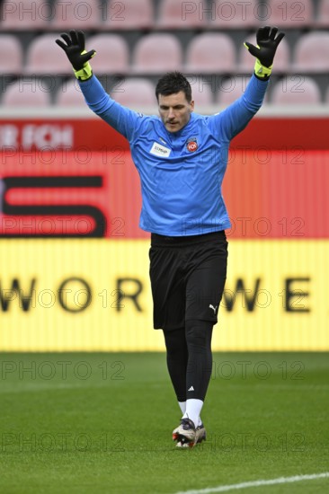 Goalkeeper Kevin Müller 1. FC Heidenheim 1846 FCH (01) Warm-up training Voith-Arena, Heidenheim,