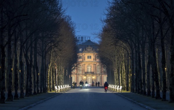 The light benches by artist Stefan Sous in the Hofgarten, entitled UV-A UV-B, 14 completely