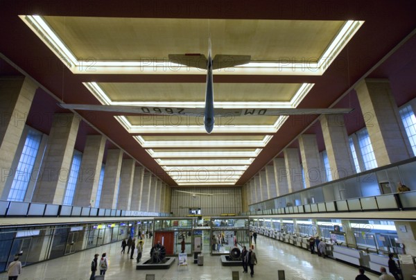 Passengers at Tempelhof Airport, two days in front of the closure of flight operations, Berlin, 28