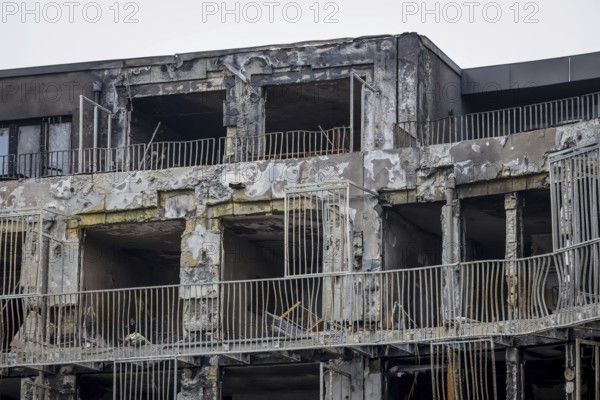 Essen, North Rhine-Westphalia, Germany, major fire in Essen's Weststadt district. The ruins of the