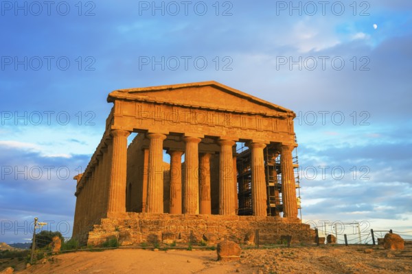 Temple of Concordia, Valley of the Temples, Agrigento, Sicily, Italy, Europe