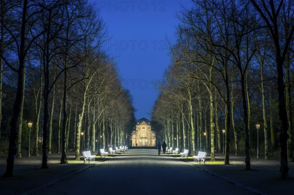 The light benches by artist Stefan Sous in the Hofgarten, entitled UV-A UV-B, 14 completely