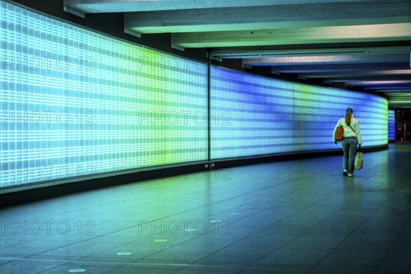 Passage under Essen's main railway station, connects entrances to the city and the main railway
