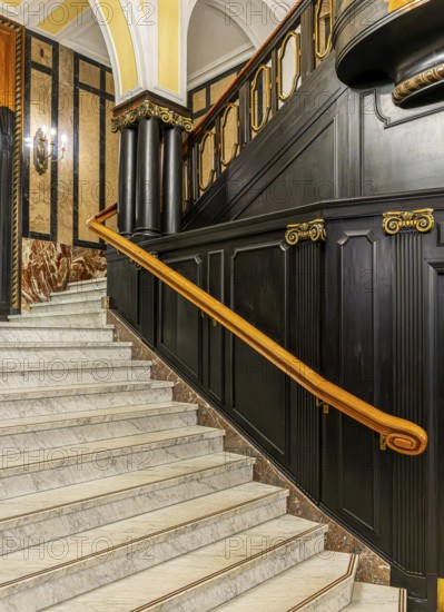 Historic interior design, staircase and corridor in the Hindenburghaus, Großer Burstah 31, Hamburg,