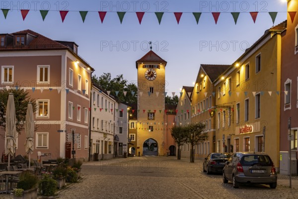The Donautor city gate and the historic city centre at dusk, Kelheim, Lower Bavaria, Bavaria,