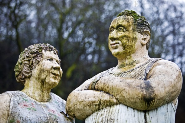 Contaminated pair of sculptures from the series Alltagsmenschen by Christel Lechner, Stadtpark,