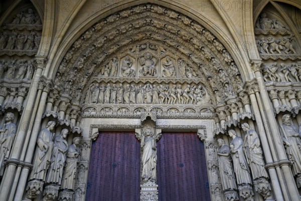 Entrance portal of the Gothic Saint-Étienne Cathedral, St Stephen's Cathedral, Metz, Grand Est