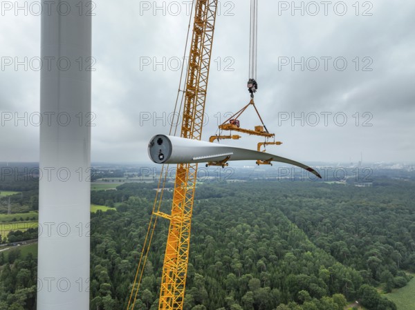 Dorsten, North Rhine-Westphalia, Germany, construction of a wind turbine. A large mobile crane