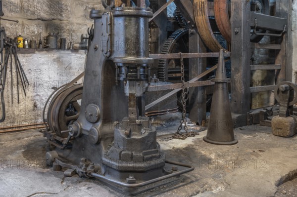 Air hammer and transmission gearbox in a historic hammer mill, Industrial Museum Lauf, Sichardstr.,