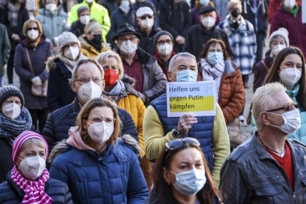 Wesel, North Rhine-Westphalia, Germany, Demonstration against Putin's war in Ukraine. Peace
