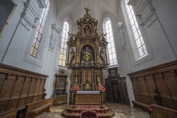 High altar from 1630, Catholic parish church of St Emmeram, Wemding, Swabia, Bavaria, Germany,