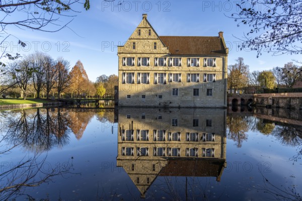 Burg Hülshoff, Havixbeck, Münsterland, North Rhine-Westphalia, Germany, Europe