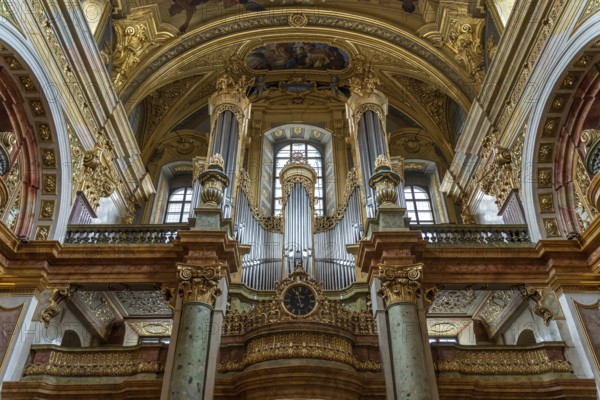 Interior and church organ of the Jesuit Church in Vienna, Austria, Europe