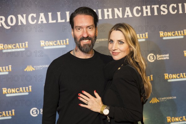 Alec Völkel with his woman Johanna Völkel at the premiere of the 20th Original Roncalli