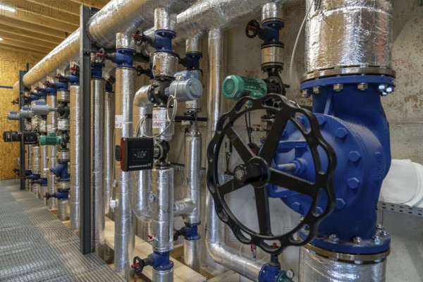 Pipelines, control elements of the heat storage tank of a biogas plant, 5000 cubic metres of hot