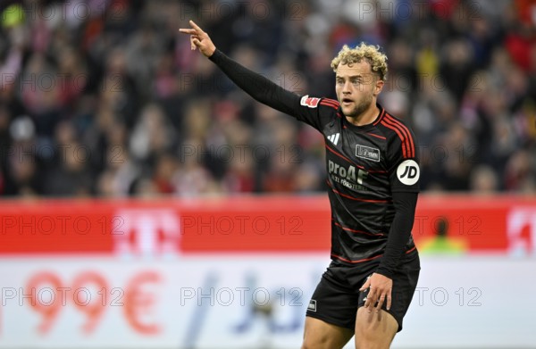 Benedict Hollerbach 1. FC Union Berlin FCU (16) Gesture, gesture, calls for ball, Allianz Arena,