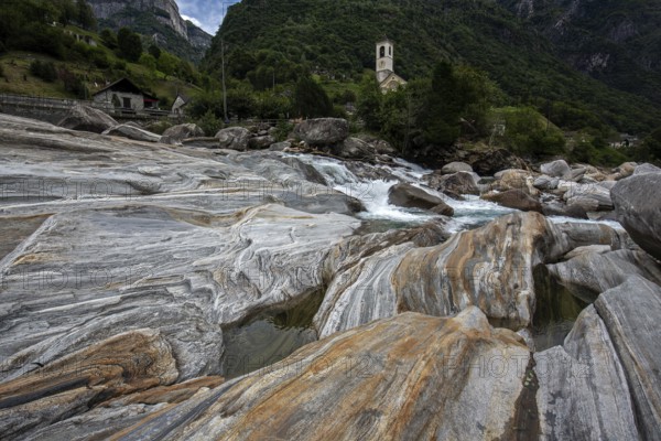 Rocks in the Verzasca River, behind Lavertezzo, Verzasca Valley, Valle Verzasca, Canton Ticino,