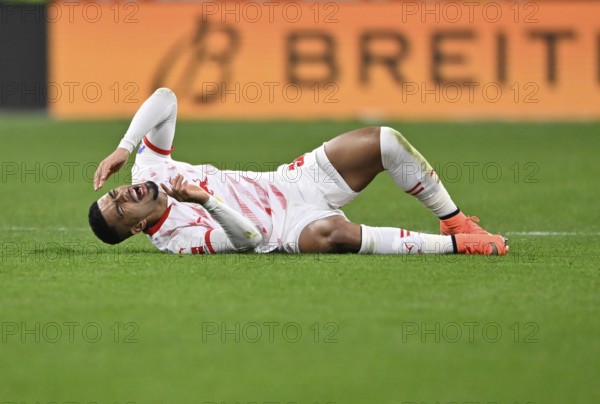 Benjamin Henrichs RasenBallsport Leipzig RBL (39) injured Injury Torn Achilles tendon pain, Allianz