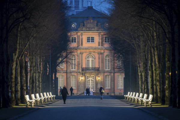 The light benches by artist Stefan Sous in the Hofgarten, entitled UV-A UV-B, 14 completely