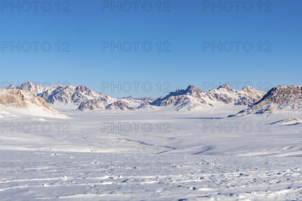 Winter landscape of the Pamir Plateau, Jarty Gumbez, Gorno-Badakhshan Province, Tajikistan, Central