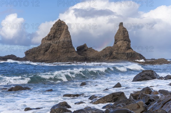 The north-west coast of La Gomera. The rock formation Baja de Los Roques, also known as Roques de