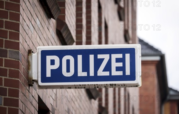 Düsseldorf, North Rhine-Westphalia, Germany, police sign, police station, Derendorf district police