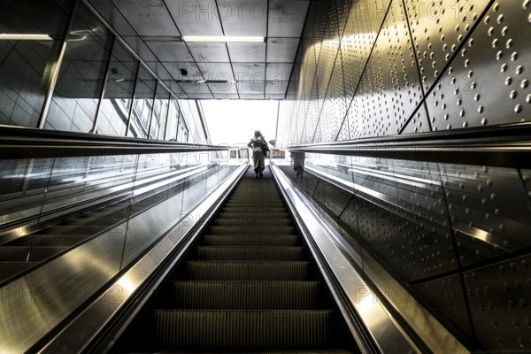 Modern underground station of the Wehrhahn line, Benrather Straße, 6 new stations, opened in 2016,