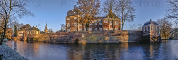 Ahaus Baroque and moated castle, today the seat of the Ahaus Technical Academy, Ahaus, Münsterland,