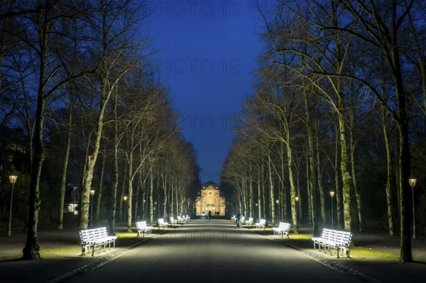 The light benches by artist Stefan Sous in the Hofgarten, entitled UV-A UV-B, 14 completely
