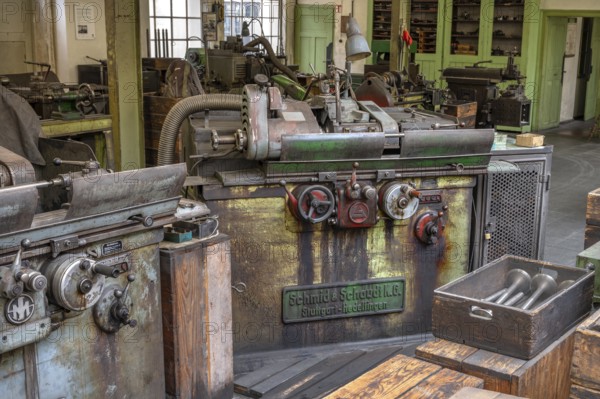 Workbench in the production hall of engine valves, formerly Dietz & Pfriem valve factory, today