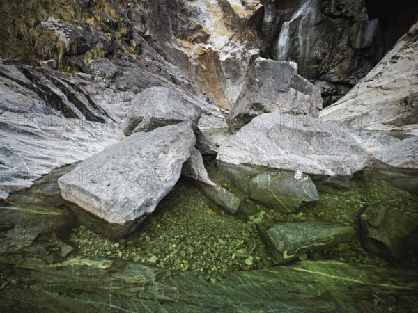 Cascata del Salto waterfall, Maggia, Maggia Valley, Canton Ticino, Switzerland, Europe