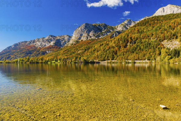 Grundlsee in autumn, salzkammergut, styria, Austria, Europe