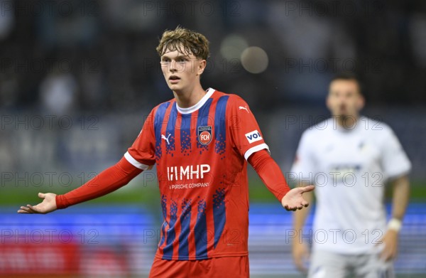 Paul Wanner 1. FC Heidenheim 1846 FCH (10) Gesture Gesture Voith-Arena, Heidenheim,