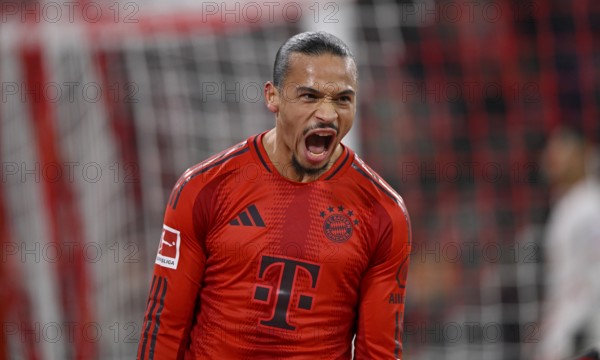 Leroy Sane FC Bayern Munich FCB (10) Goal celebration gesture gesture Allianz Arena, Munich,
