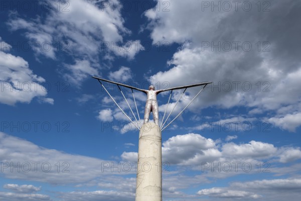 Sculpture Windharp at the jumping-off point of Otto Lilienthal's flight experiments on the