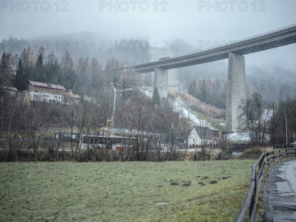 Bridge on the Brenner motorway, which will be restored from January 2025 and will only have one