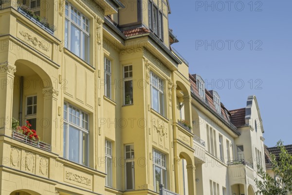 Old building, Stolzenfelsstraße, Karlshorst, Lichtenberg, Berlin, Germany, Europe