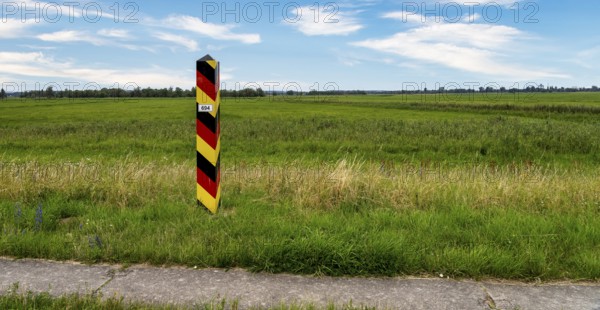 Border area between Germany and Poland, Lower Oder Valley National Park, Brandenburg, Germany,