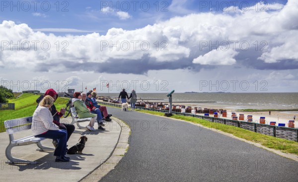 Dike promenade on the Wadden Sea in the district of Döse, North Sea spa town of Cuxhaven, North Sea