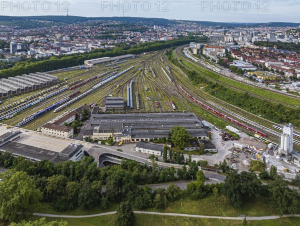 View from Rosenstein stabling yard to Stuttgart main station. Track apron at the main station.