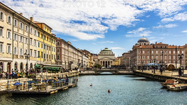 Commercial and residential houses of old families on the Grand Canal in the heart of Borgo
