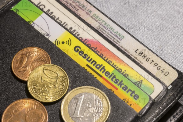 Health card, AOK insurance card, wallet, cards, money, coins, euro, cent, Germany, Europe