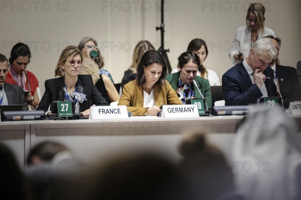 Annalena Baerbock (Buendnis 90 Die Gruenen), Bundesaussenministerin, beim Treffen aller Leiterinnen