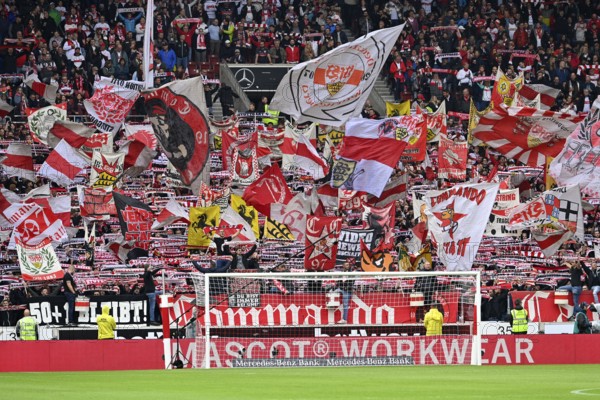Cannstatter Kurve, Fanblock VfB Stuttgart, Mercedes-Benz Arena, Stuttgart, Baden-Württemberg,
