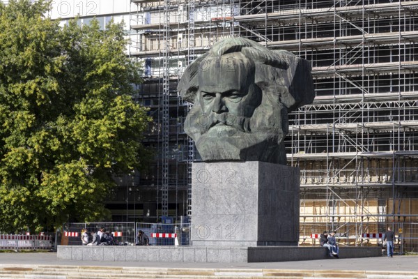 Karl Marx Monument, 40-tonne sculpture, best-known landmark of the city of Chemnitz, Saxony,