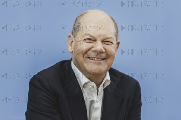 Olaf Scholz (SPD), Federal Chancellor, recorded at a federal press conference on current domestic