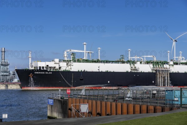 EemsEnergyTerminal, floating LNG terminal in the seaport of Eemshaven, tankers bring liquefied