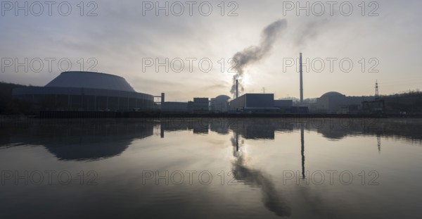 Energy turnaround, shutdown Neckarwestheim nuclear power plant on the Neckar, sunrise, foggy,