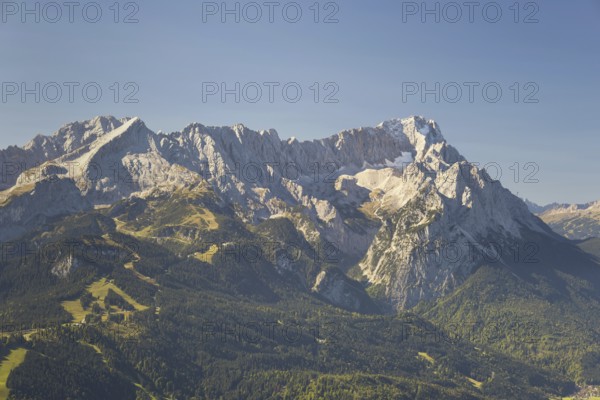 Panorama from Wank, 1780m, onto the Wetterstein Mountains with Alpspitze 2628m, Jubiläumsgrat and